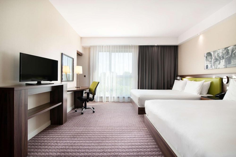 Hampton By Hilton Krakow Hotel Buitenkant foto