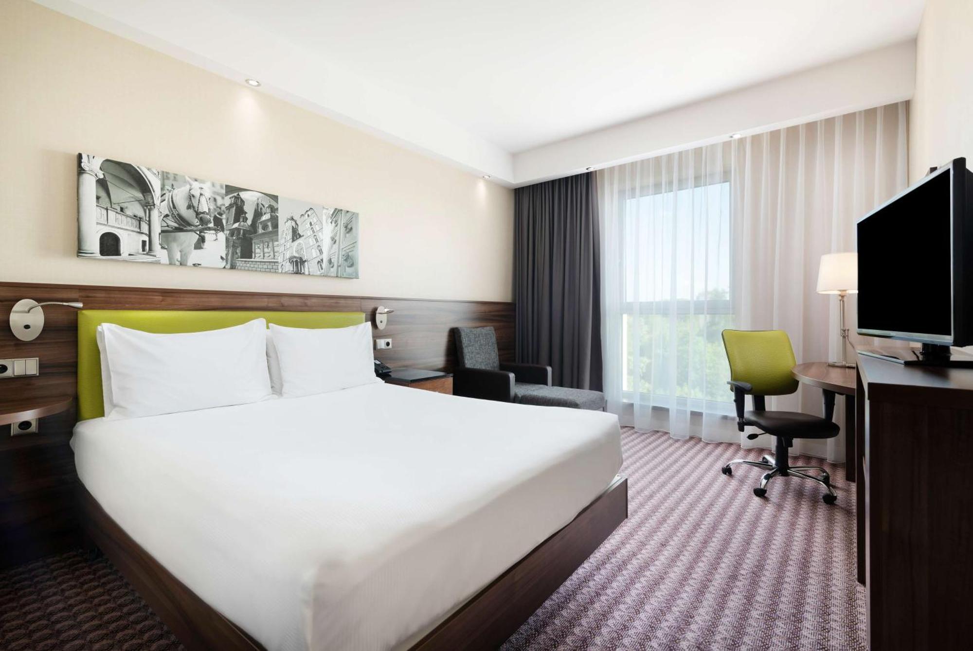 Hampton By Hilton Krakow Hotel Buitenkant foto